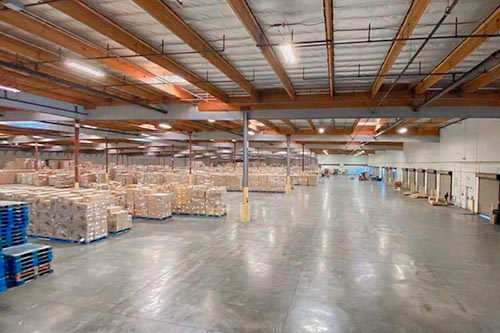 海外倉還可以作為國外的服務中轉(zhuǎn)站