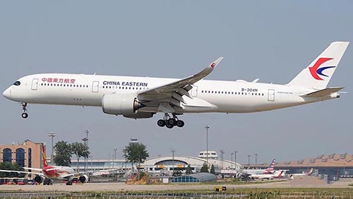 北京、上海、廈門(mén)、長(zhǎng)沙、武漢、鄭州等機(jī)場(chǎng)都有大面積停航的情況